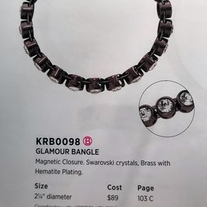 Silpada Glamour Bangle